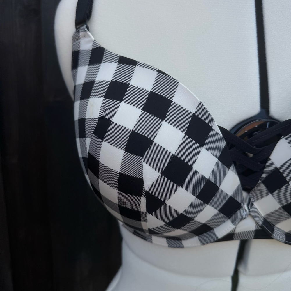 Torrid Curve Black and White Push-Up Bra with Underwire Support - Picture 2 of 12